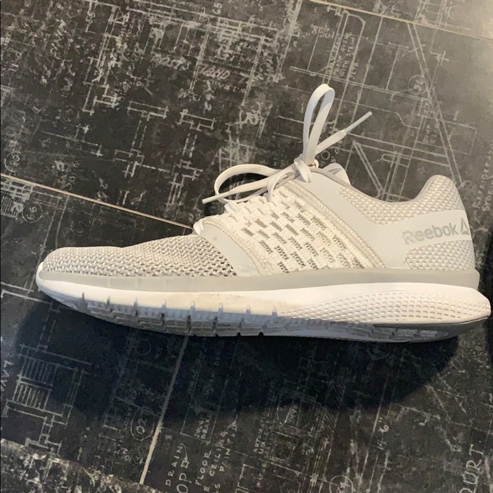 Reebok White Athletic Tennis Shoes